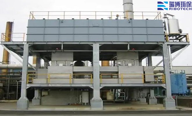 �h���͏U��̎���O���ָُ�ϣ��U�����̎���O����ЙC�U�������܇�g������̿�U��̎���O��S�ҬF���D